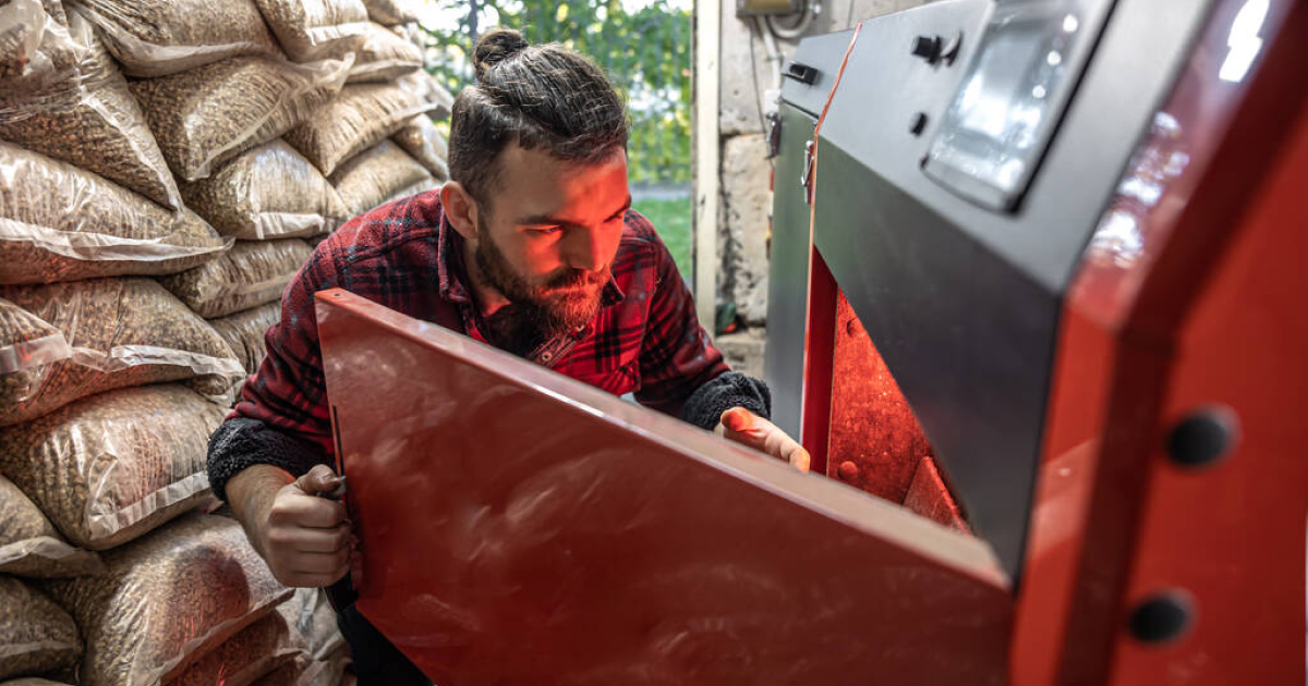 Как и чем почистить твердотопливный котел внутри