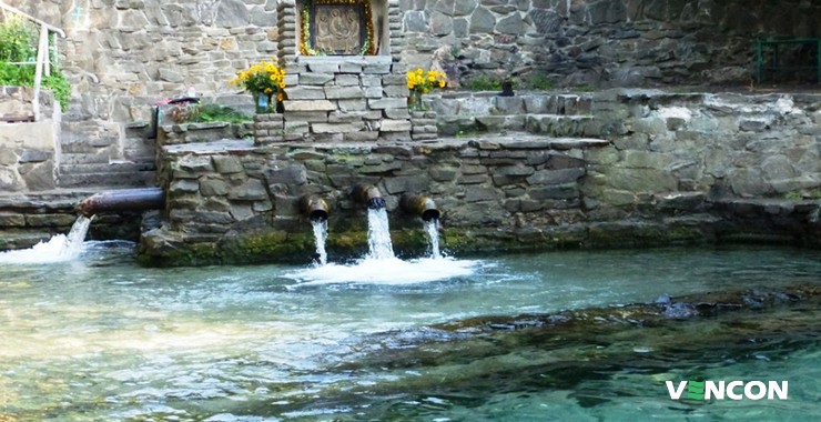 Есть ли недостатки у родниковой воды?