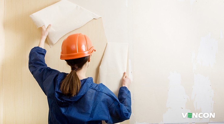 Зачем снимать обои перед поклейкой новых? 