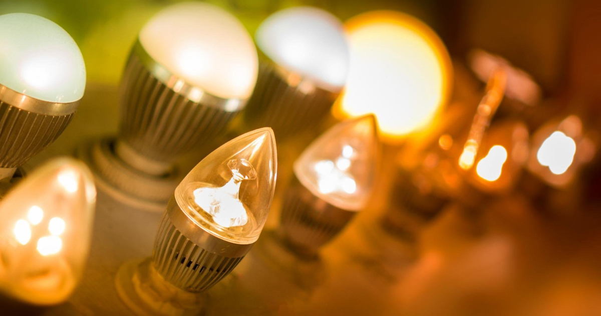 Почему светодиодная лампа мигает