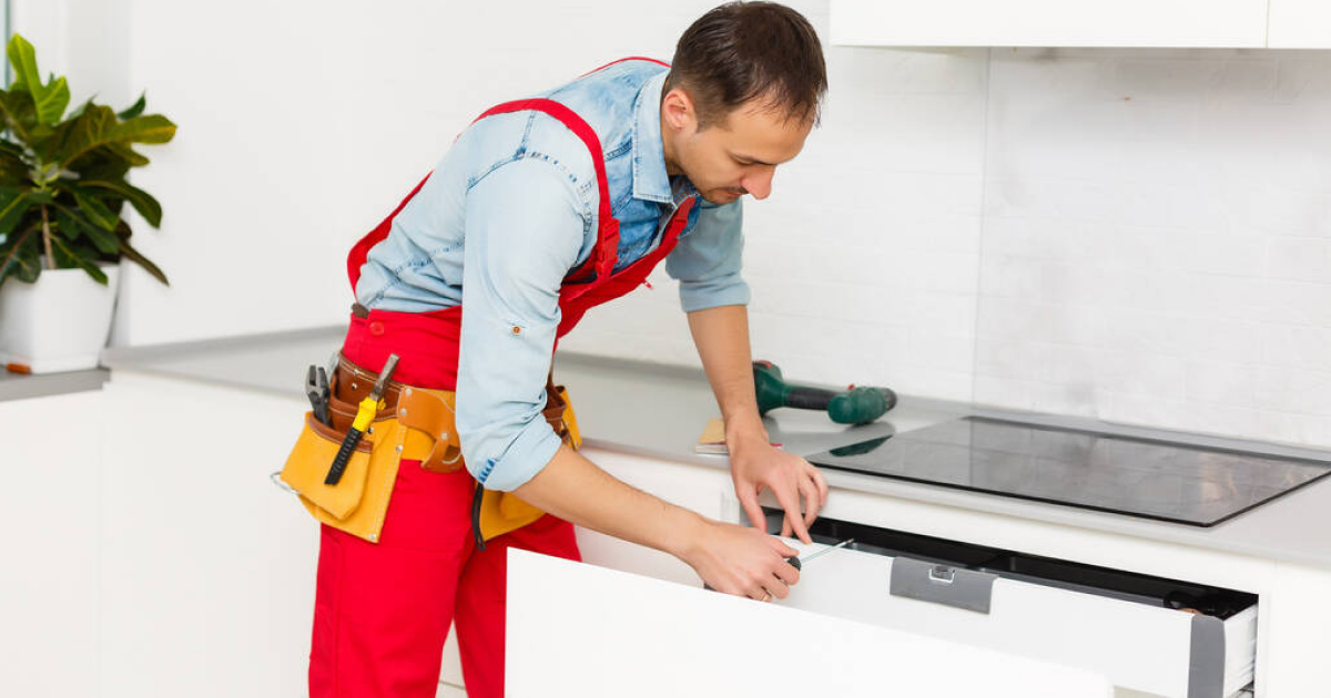 Чому індукційна плита не бачить посуду: 8 поширених причин