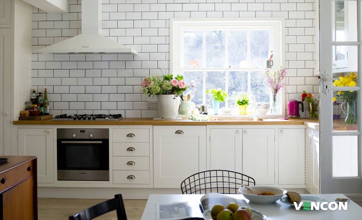 Недостатки вытяжных систем с отводом в вентиляцию