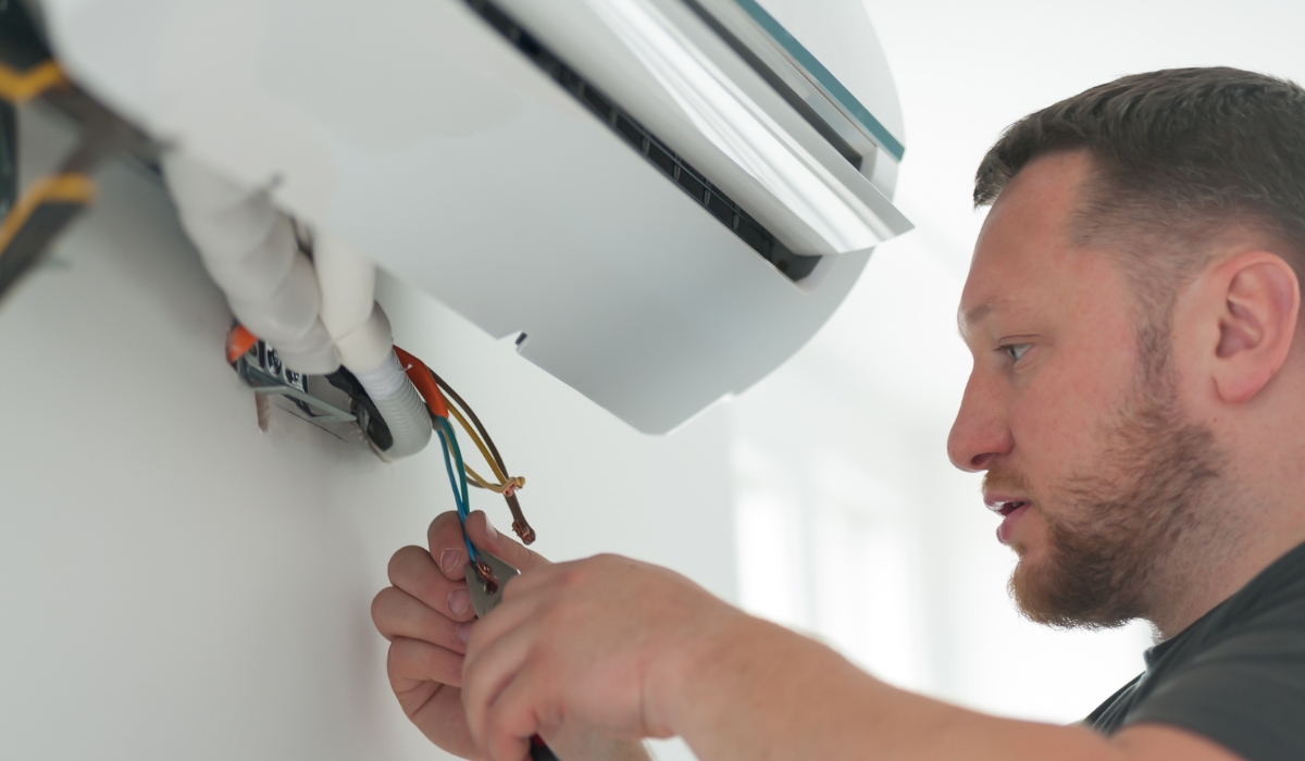 Этап подключения кондиционера к электросети с помощью отдельного кабеля