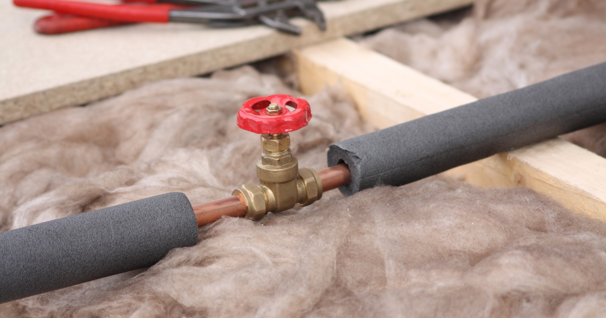 Утеплення водопровідних труб