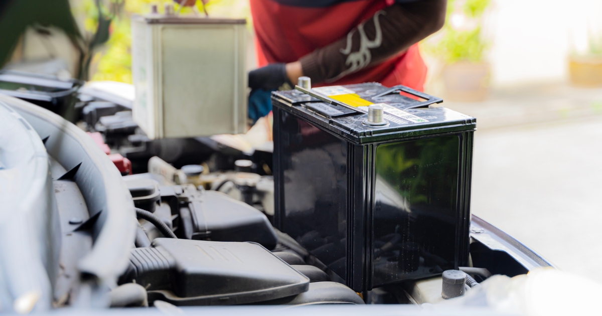 Автомобільний акумулятор для будинку можна використовувати?