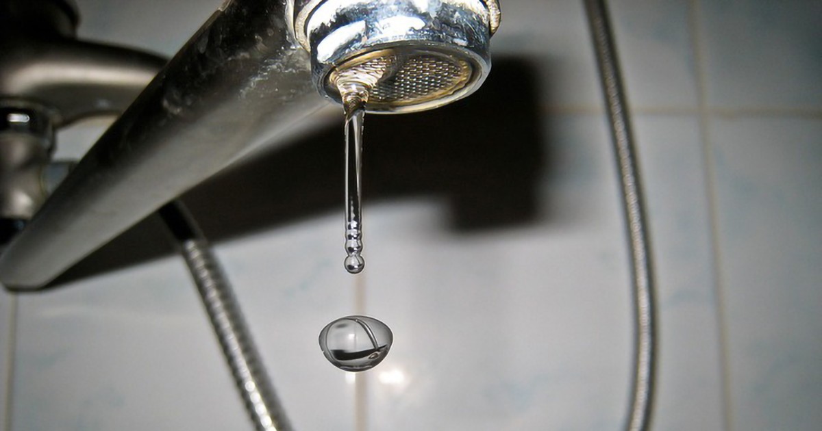 Протікає змішувач що робити