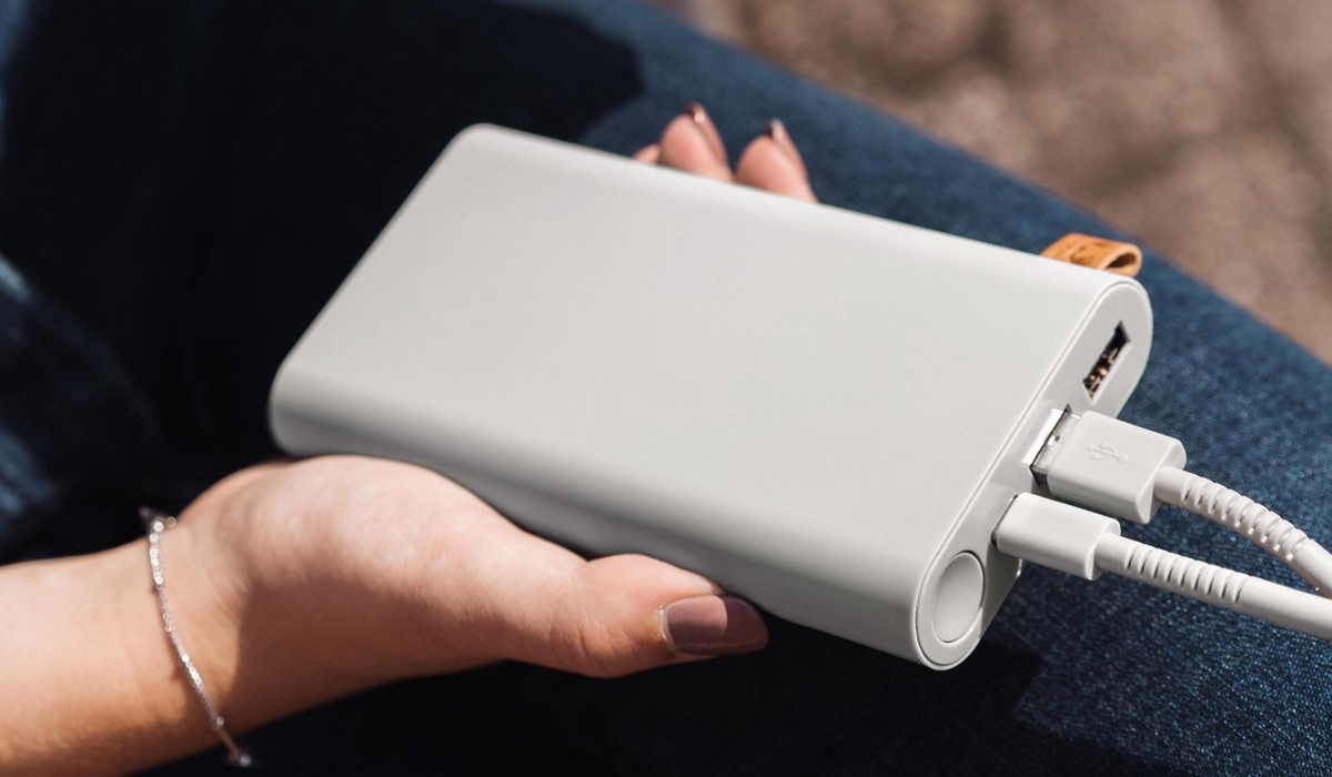 Простой и быстрый способ перезапустить повербанк с помощью кабеля